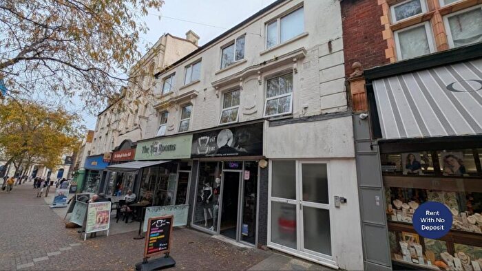 2 Bedroom Flat To Rent In Sandgate Road, Folkestone, Kent, CT20
