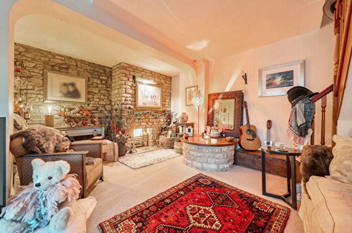 3 Bedroom Terraced House For Sale In Church Street, Ducklington, Witney, OX29