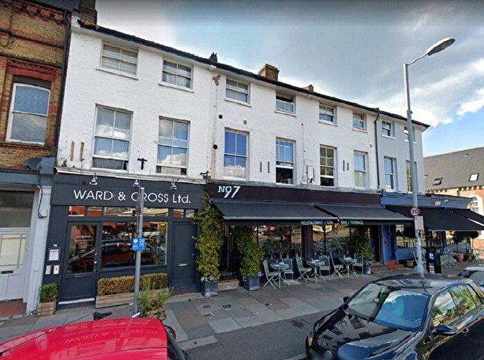 3 Bedroom Maisonette To Rent In Maple Road, Surbiton, KT6