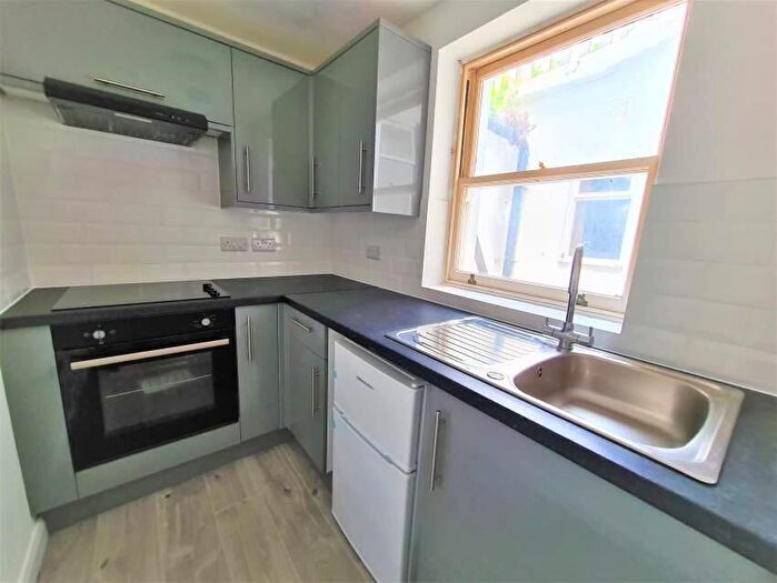1 Bedroom Flat To Rent In Norfolk Terrace, Brighton, East Sussex, BN1
