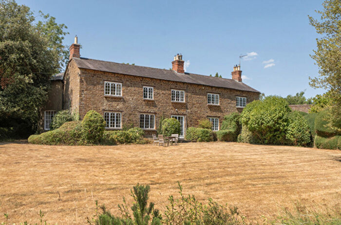 7 Bedroom Detached House For Sale In Maidford Road, Farthingstone, Towcester, Northamptonshire, NN12