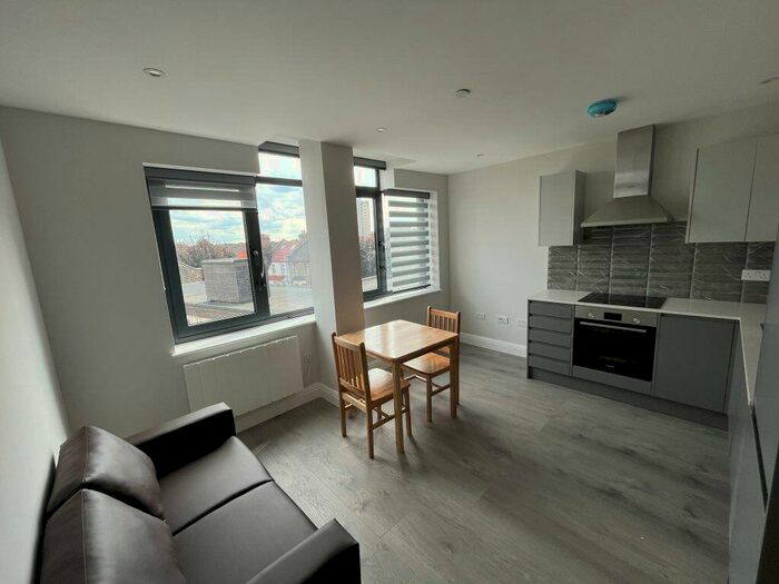 1 Bedroom Flat To Rent In Barking Road, London, E13