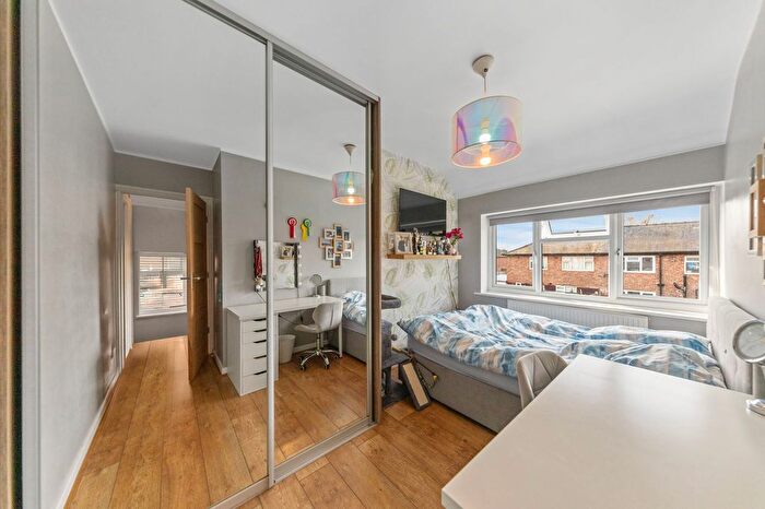 3 Bedroom Semi-Detached House For Sale In Sinclair Avenue, Warrington, WA2