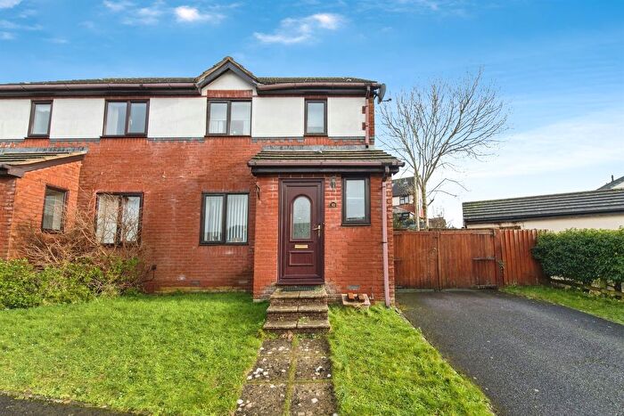 3 Bedroom End Terrace House For Sale In Henley Close, Chardstock, Axminster, EX13