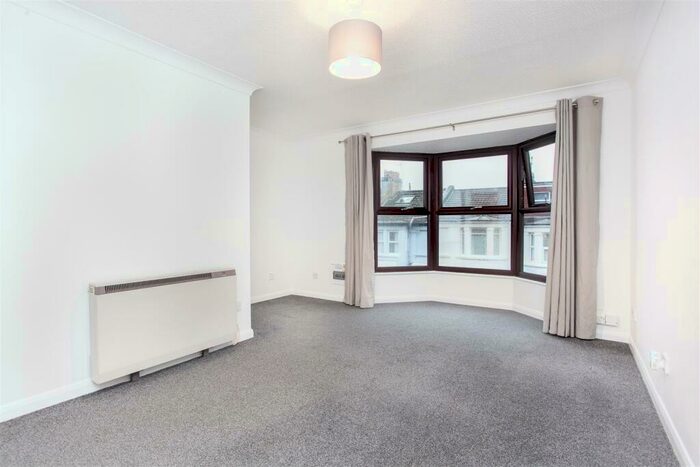 1 Bedroom Flat To Rent In Bonchurch Road, BN2