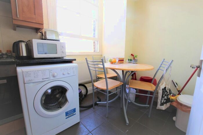 2 Bedroom Flat To Rent In Fortess Road, London, NW5