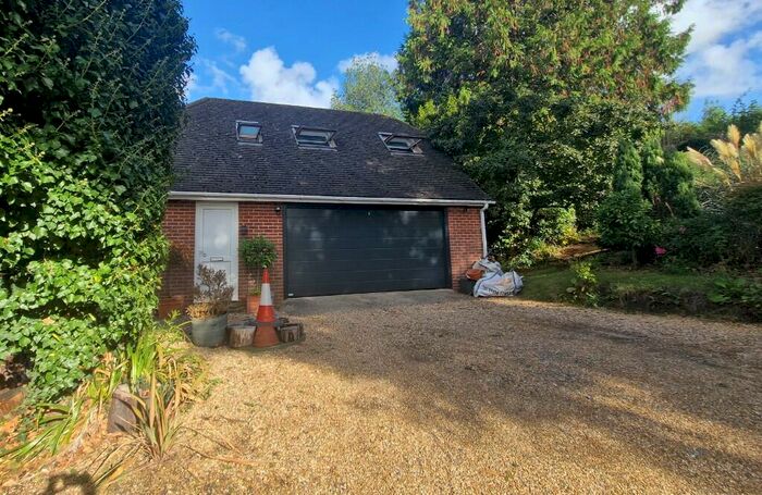 Studio To Rent In Long Lane, Bursledon, SO31