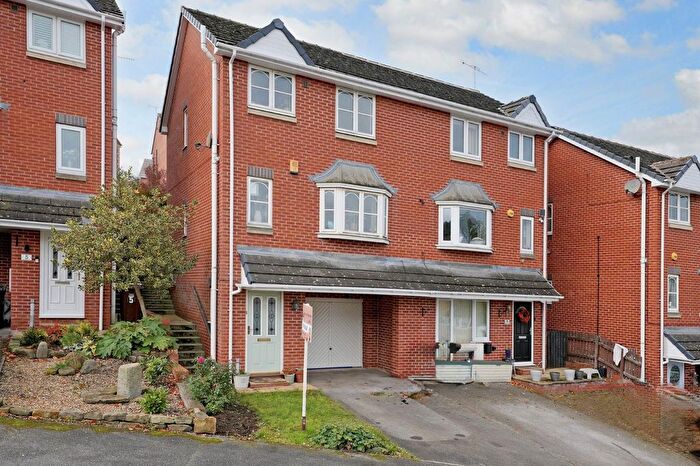 3 Bedroom Semi-detached House For Sale In Rookery Vale, Deepcar, S36
