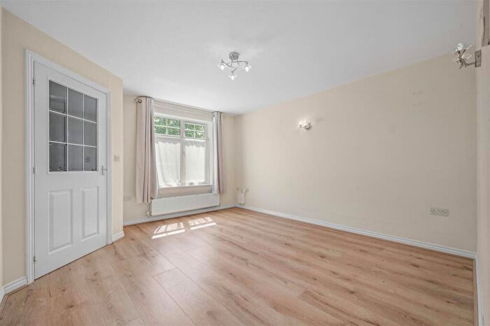 3 Bedroom Detached House To Rent In Cowslip Road, Stratford-Upon-Avon, CV37