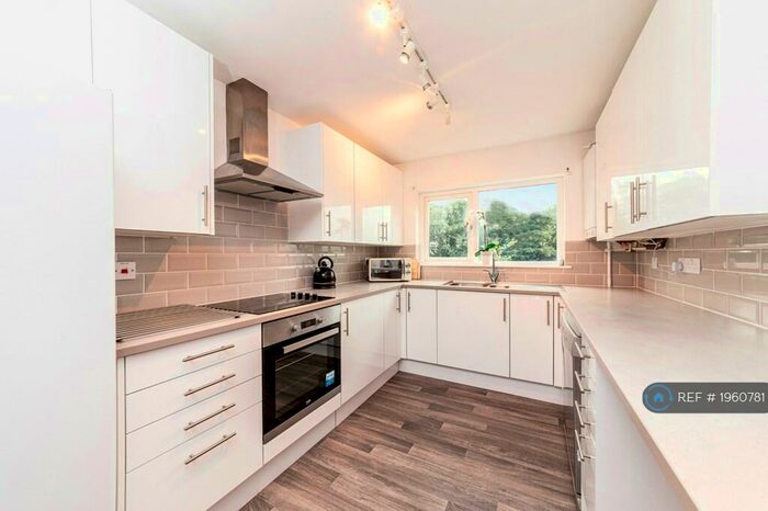 5 Bedroom Semi-Detached House To Rent In Coronation Avenue, Bath, BA2