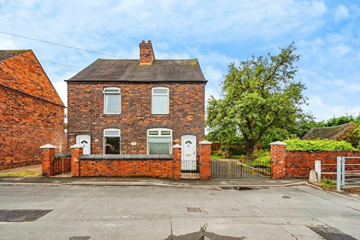 3 Bedroom Semi-Detached House For Sale In New Street, Birchmoor, Tamworth, Warwickshire, B78