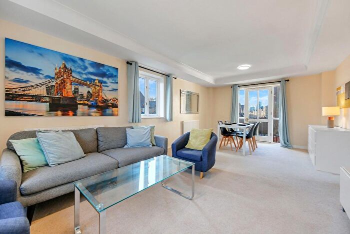 2 Bedroom Flat To Rent In Rotherhithe Street, SE16