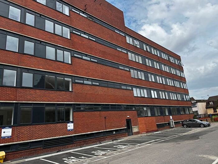 1 Bedroom Flat To Rent In New Road, Gravesend, DA11