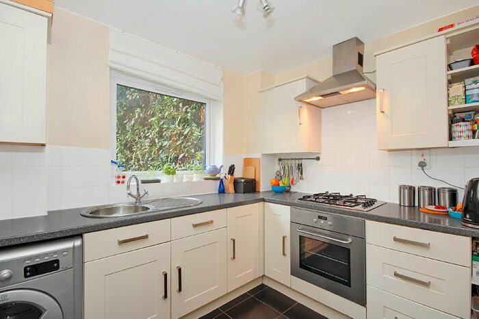 1 Bedroom Flat To Rent In Abbey Gardens, Fulham, W6