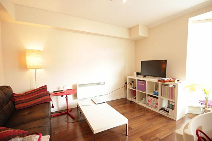 1 Bedroom Apartment To Rent In Hermitage Wall, Wapping, E1W