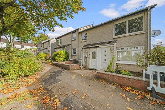 2 Bedroom Flat To Rent In Invergarry Quadrant, Glasgow, G46
