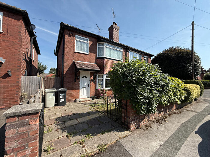 3 Bedroom Semi-Detached House For Sale In Cambridge Road, Macclesfield, SK11