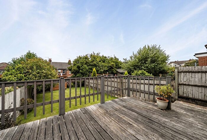 3 Bedroom Semi-Detached House For Sale In Weare Road, Tunbridge Wells, Kent, TN4