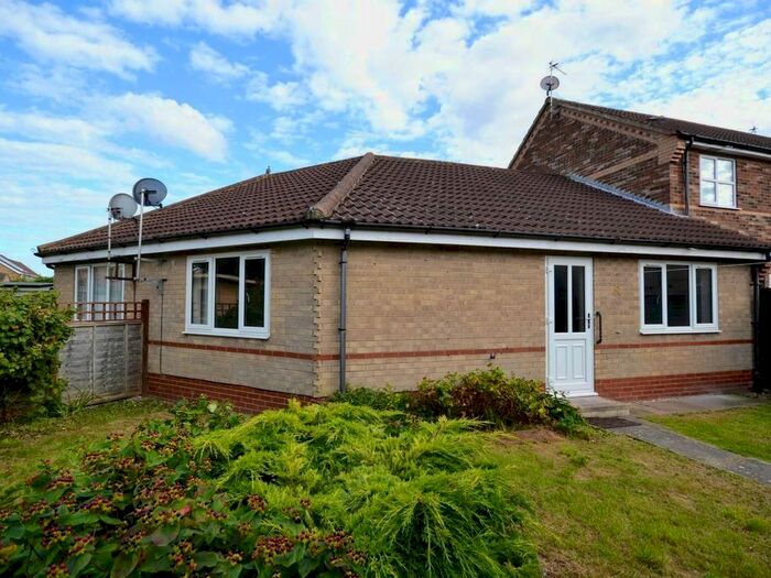 2 Bedroom Bungalow To Rent In Woodland Walk, Cleethorpes, DN35