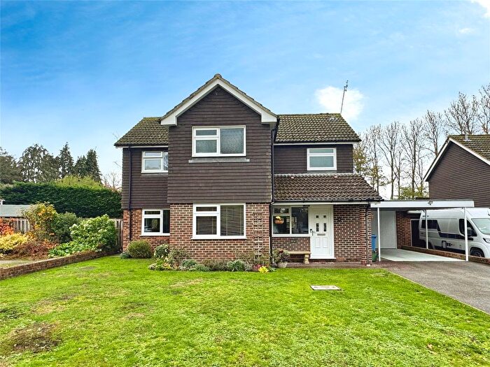4 Bedroom Detached House For Sale In Shires Way, Yateley, Hampshire, GU46