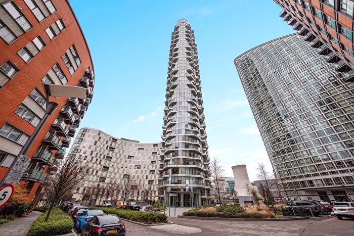 1 Bedroom Flat To Rent In Charrington Tower, Biscayne Avenue, London, E14