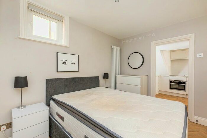 1 Bedroom Flat For Sale In Oriental Place, BN1
