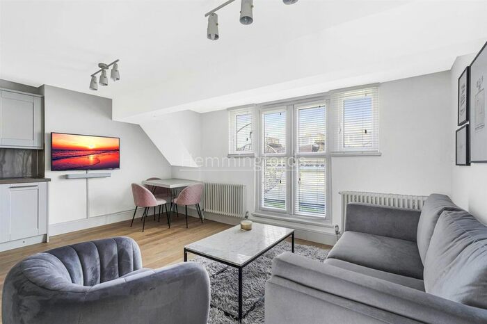 1 Bedroom Flat To Rent In Paddington Street, Marylebone, W1U