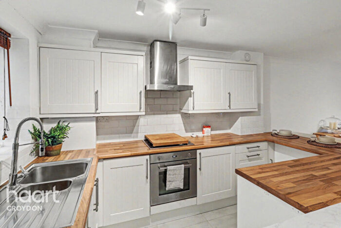 2 Bedroom End Of Terrace House To Rent In Cuthbert Gardens, London, SE25