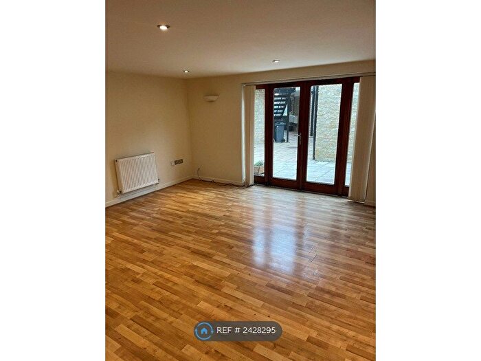 1 Bedroom Flat To Rent In West End, Witney, OX28