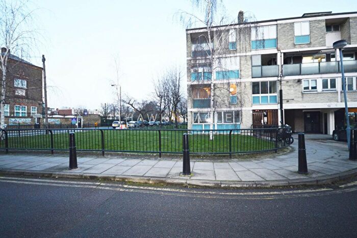 1 Bedroom Flat To Rent In Smithy Street, London, Greater London., E1