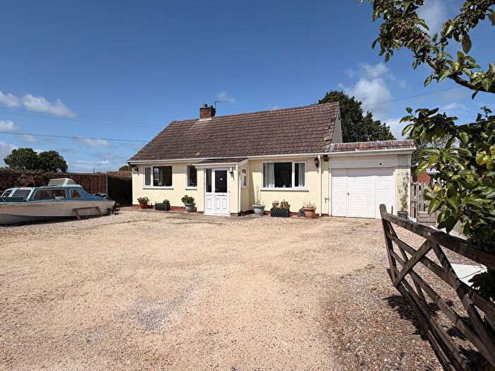 3 Bedroom Detached Bungalow For Sale In Enmore, Bridgwater, TA5