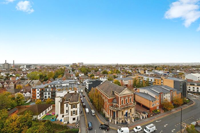 2 Bedroom Flat For Sale In Newgate, Croydon, CR0