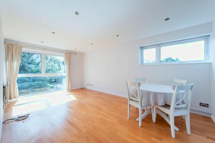 1 Bedroom Flat To Rent In Crescent Road, Kingston, Kingston Upon Thames, KT2