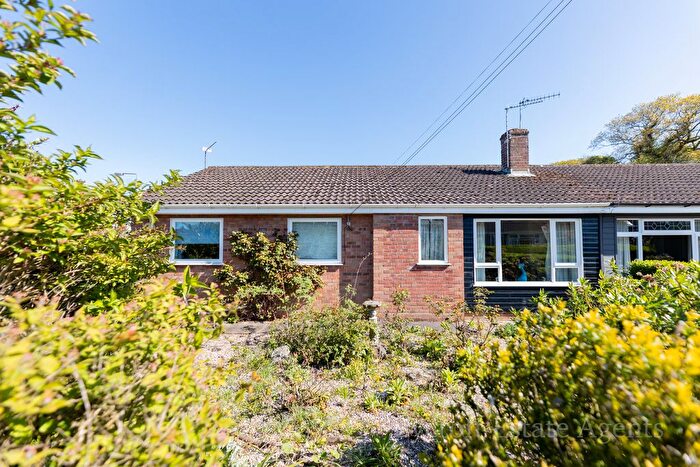 3 Bedroom Semi-Detached Bungalow For Sale In Appleton Drive, Ormesby, NR29