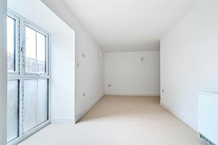 1 Bedroom Apartment For Sale In Woodfield House, Tangmere Road, Tangmere, PO20