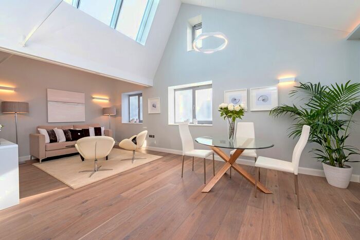 2 Bedroom Flat To Rent In Fortess Road, London, NW5