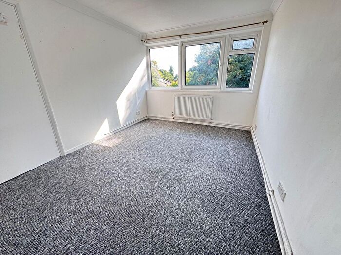 5 Bedroom End Of Terrace House To Rent In Danecourt Gardens, Croydon, CR0