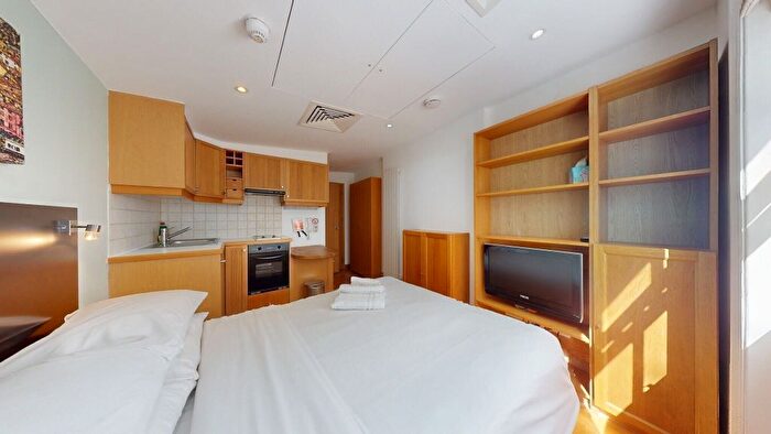 Studio To Rent In Cartwright Gardens, London, WC1H
