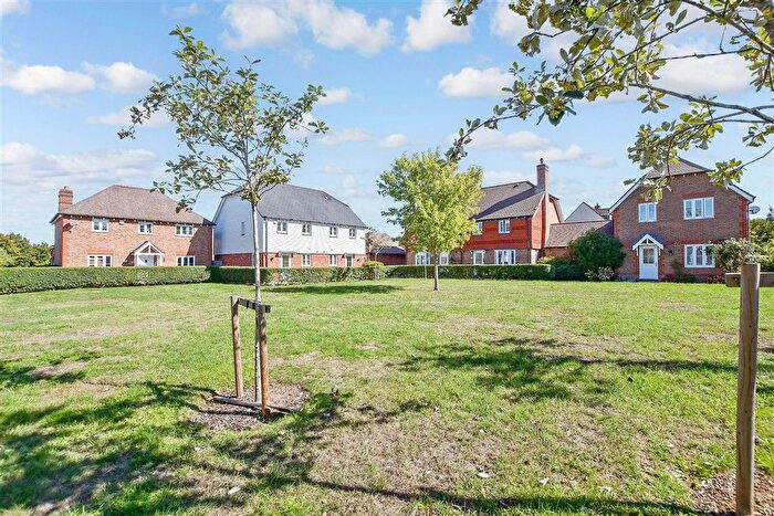 3 Bedroom Detached House For Sale In Porter Avenue, Kings Hill, West Malling, Kent, ME19