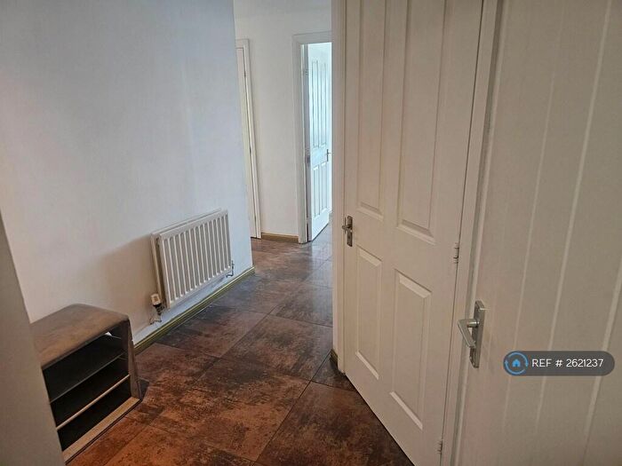2 Bedroom Flat To Rent In Chichester Wharf, Erith, DA8