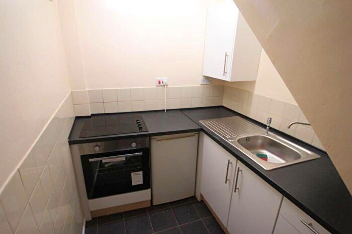 1 Bedroom Flat To Rent In Fosse Road South, Leicester, LE3