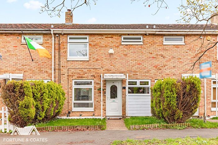 2 Bedroom Terraced House For Sale In Hollyfield, Harlow, CM19