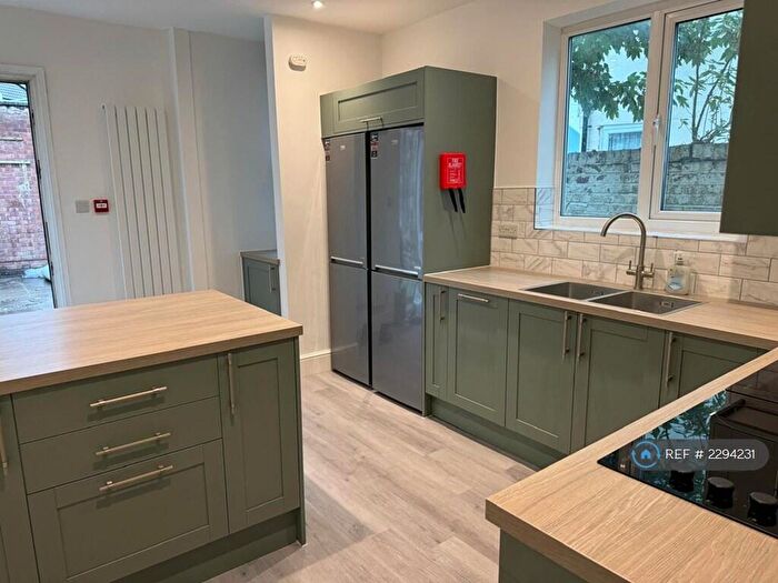 6 Bedroom Terraced House To Rent In Fishponds Road, Bristol, BS16