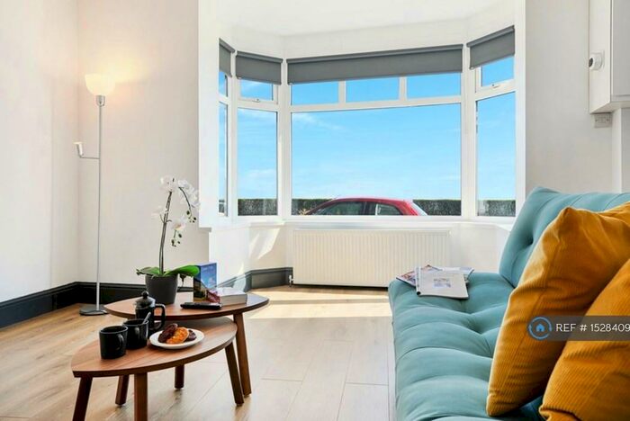 1 Bedroom Flat To Rent In Kingsway, Cleethorpes, DN35