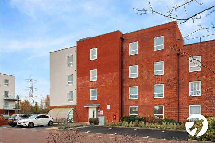 2 Bedroom Flat To Rent In Lett Lane, Castle Hill, Ebbsfleet Valley, Swanscombe, DA10