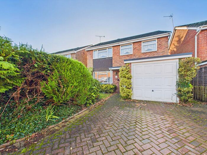 4 Bedroom Detached House To Rent In Tithe Close, Maidenhead, Berkshire, SL6