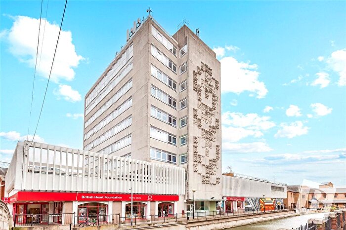 1 Bedroom Flat To Rent In Canside, Meadow Walk, Chelmsford, CM1