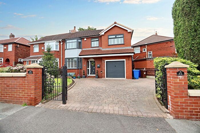 4 Bedroom Semi-detached House For Sale In Butterstile Lane, Prestwich, M25
