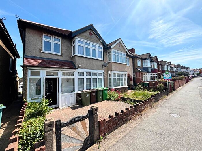 3 Bedroom Semi-Detached House To Rent In Malden Road, Sutton, SM3