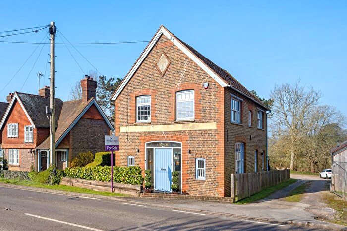 3 Bedroom Detached House For Sale In Brighton Road, Lower Beeding, RH13